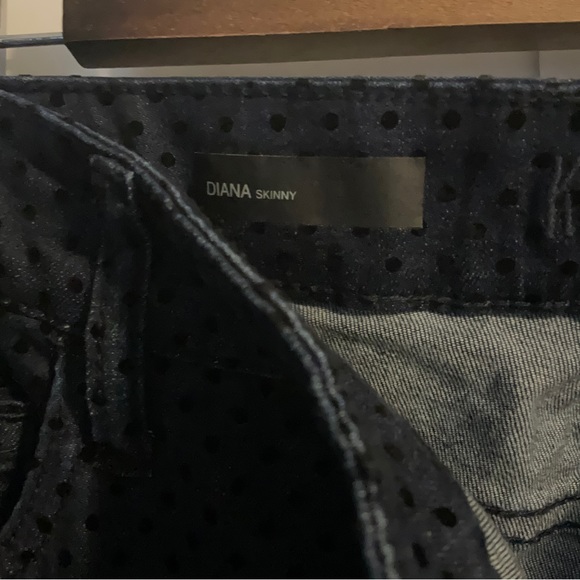 Kut from the Kloth Dianna Skinny Indigo Velvet Polka Dot Jeans Size 8; NWT’s. - Picture 5 of 16